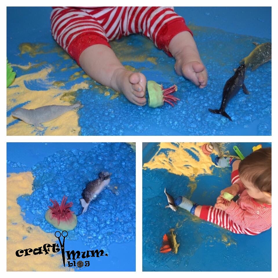 Pretend water & sand play