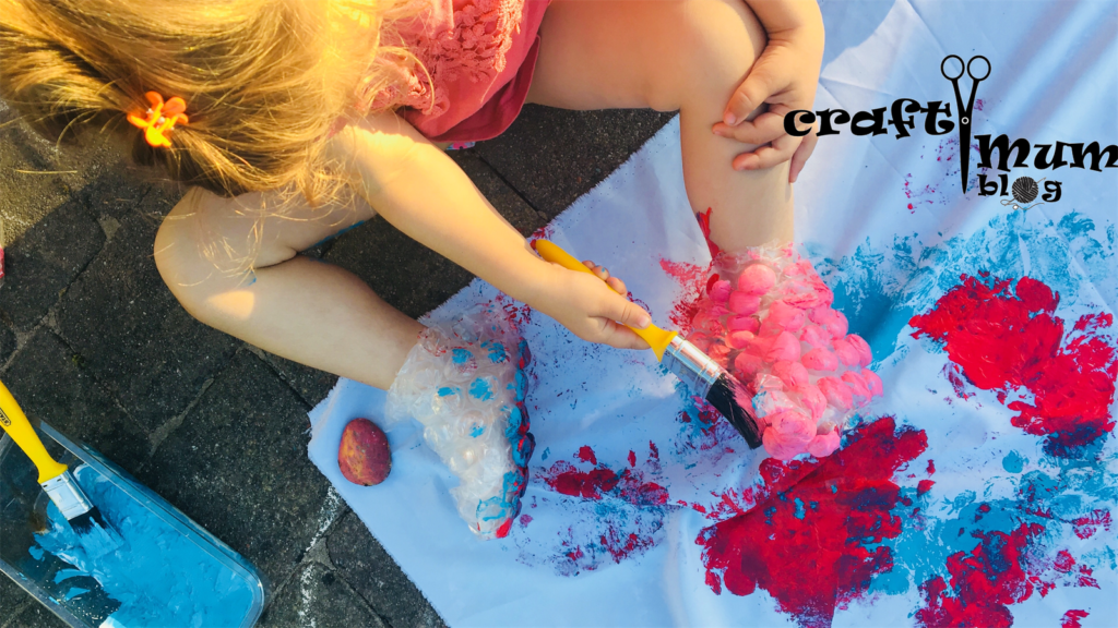 Bubble wrap stomp painting Crafty Mum